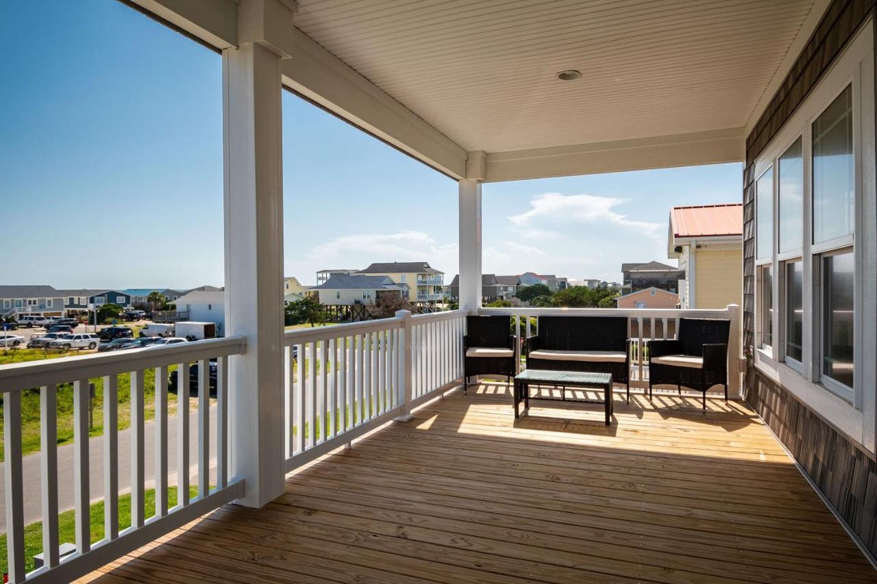 Sweet Sunshine By Oak Island Accommodations Buitenkant foto